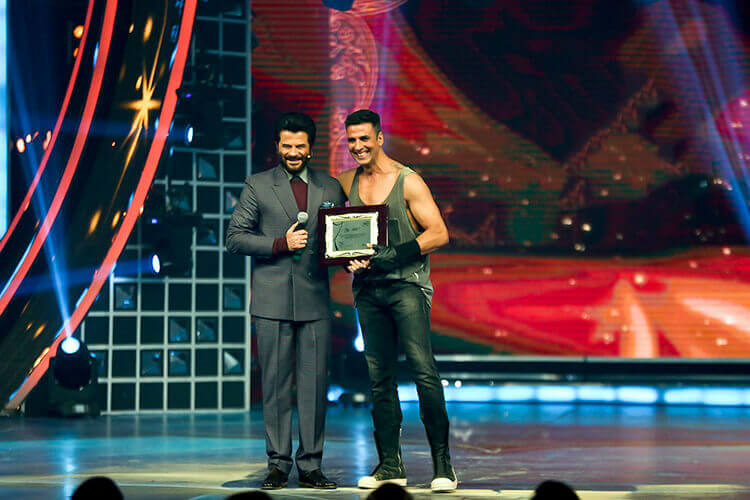Akshay Kumar Zee Cine Awards
