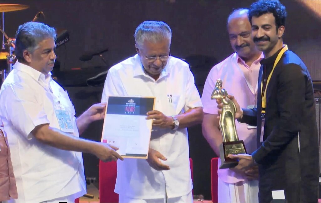 Best Dubbing Artist – for Roshan Mathew for films Ullozhukku, Valatty