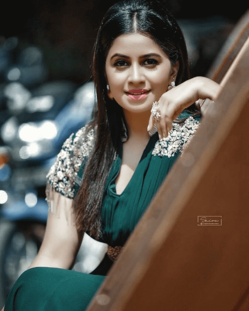 Anushree Biography